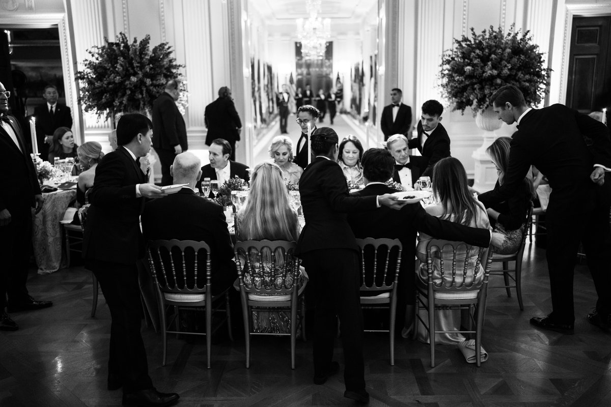FirstLadyOffice's tweet photo. A dinner for the nation’s governors | February 21, 2026 https://t.co/X2zH31R6Sm