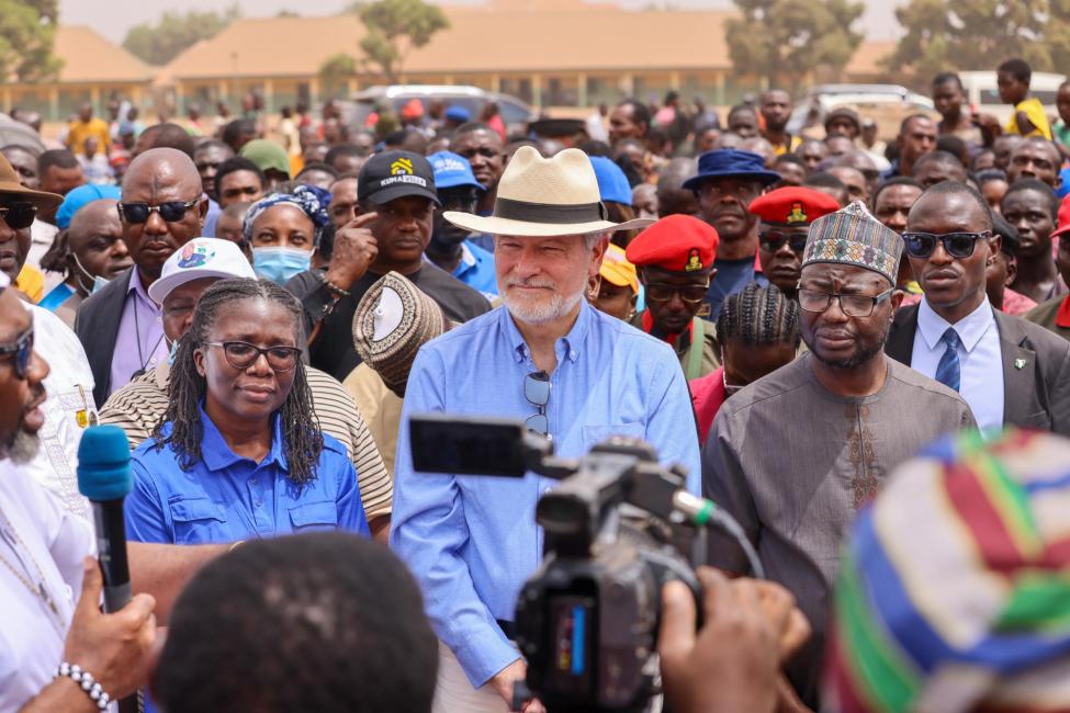 IOM_Nigeria's tweet photo. A high-level delegation from @eu_echo &amp; @IOM_Nigeria, led by H.E. @dr_bernarddoro, visited Naka on a mission to boost access to essential services and improve living conditions for IDPs.

 Discover why this visit is key to recovery efforts in #Benue 👇

🔗 https://t.co/6AsclemY5p https://t.co/8uy4zXQOek