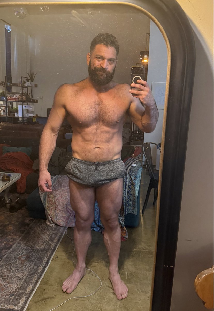 RobearWoodsxxx tweet media