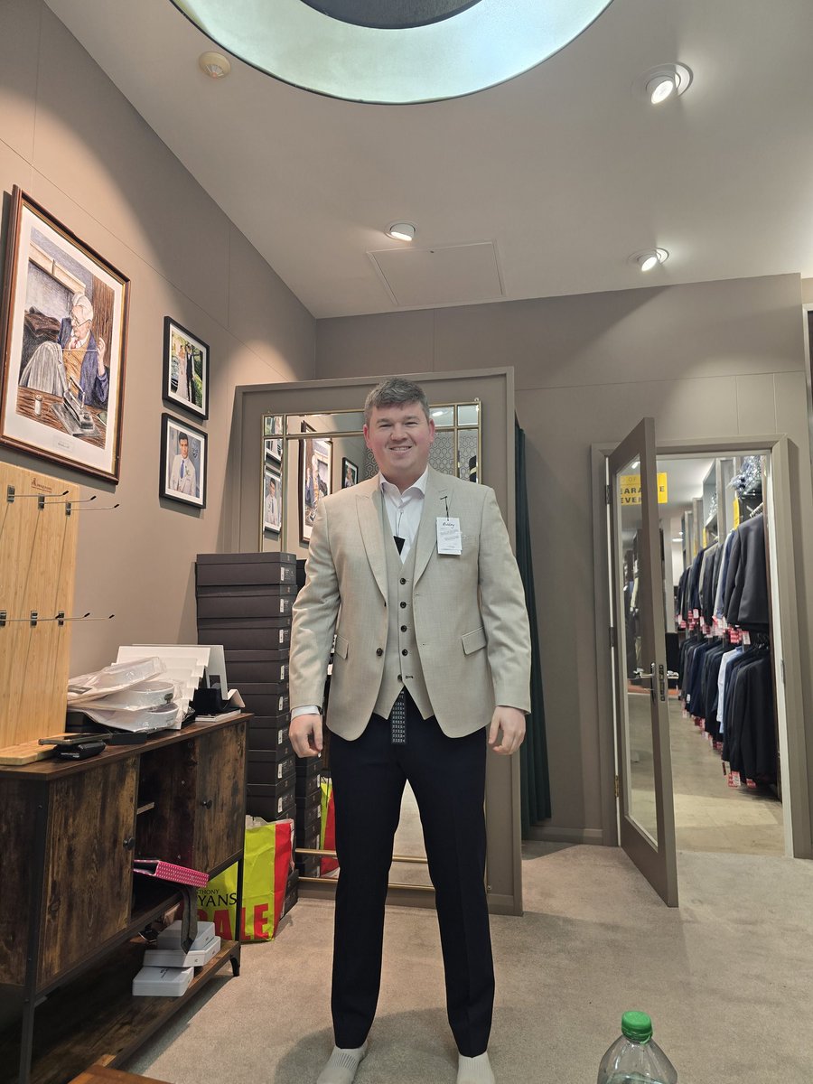 Sam O'Neill tweet media