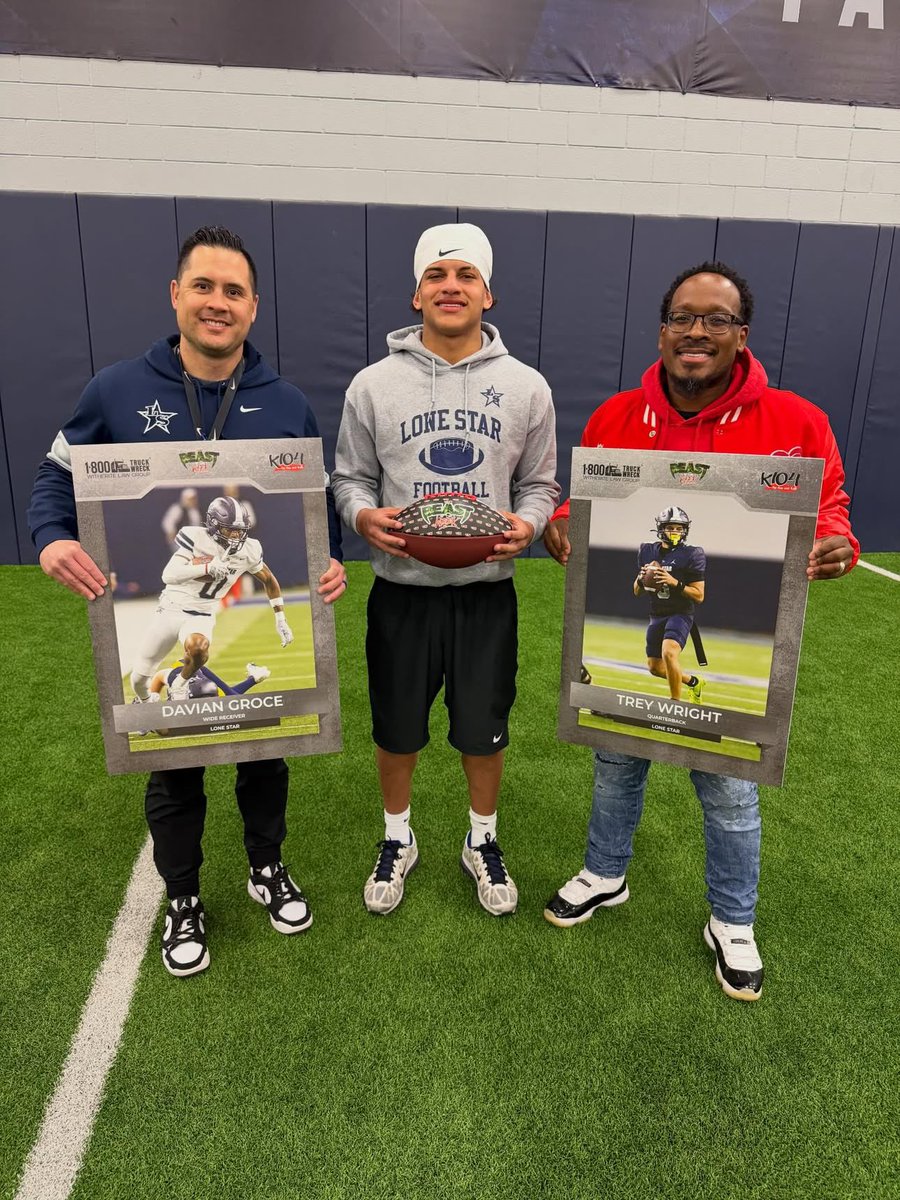 RonMurrayJr's tweet photo. 🔥#k104beastoftheweek 🔥🏈
Congrats to Davian Groce, Trey Wright III and the Lone Star football program on receiving their $2,000 donation 💰‼️

Thank you to Amy Witherite and @1800truckwreck‼️

#dfw #txhsfb #lonestar #friscoisd https://t.co/lLgntQPgqA
