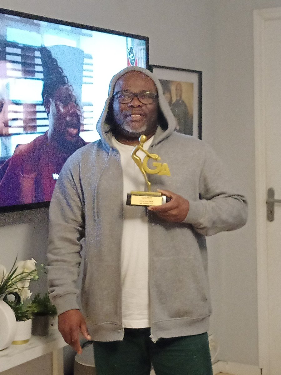 IjodeeF's tweet photo. 🎊✨Only God Can Do It✨🎊
The prestigious Lifetime Legacy Award has finally reached me here in France. My sincere gratitude to The Grand Awards organizers for this remarkable honor. #hardworkpaysoff https://t.co/1ZP17XlUZ8