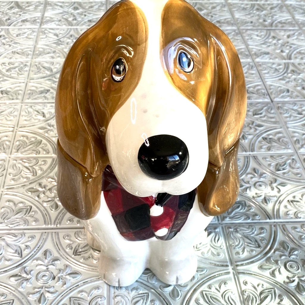 mavess301's tweet image. The Pioneer Woman Charlie The Bassett Hound Ceramic Treat Jar 🐶
#ThePioneerWoman #CharlieTheBassettHound #cookiejar #treatjar #ceramic #buffaloplaid #huntingvest #hardtofind #BassettHound #BassettHoundLovers 
ebay.com/itm/2272293476…
