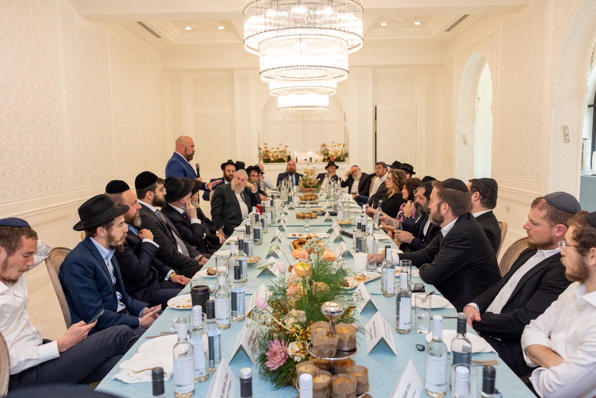 It was an honor to spend time with different faith leaders yesterday in Miami.

I spent the morning worshipping with the congregation at Alpha and Omega Church. Later, I attended a roundtable at the Chabad Leadership Action Session.

God must come first in all that we do.