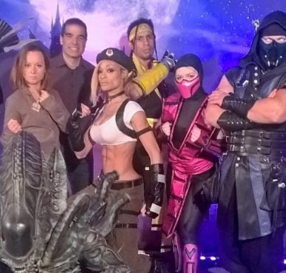 romanova's tweet image. Happy Birthday @noobde!!!

Kan't believe these photos are 10 years old now.

Time flies. Wishing you the best! 🎉