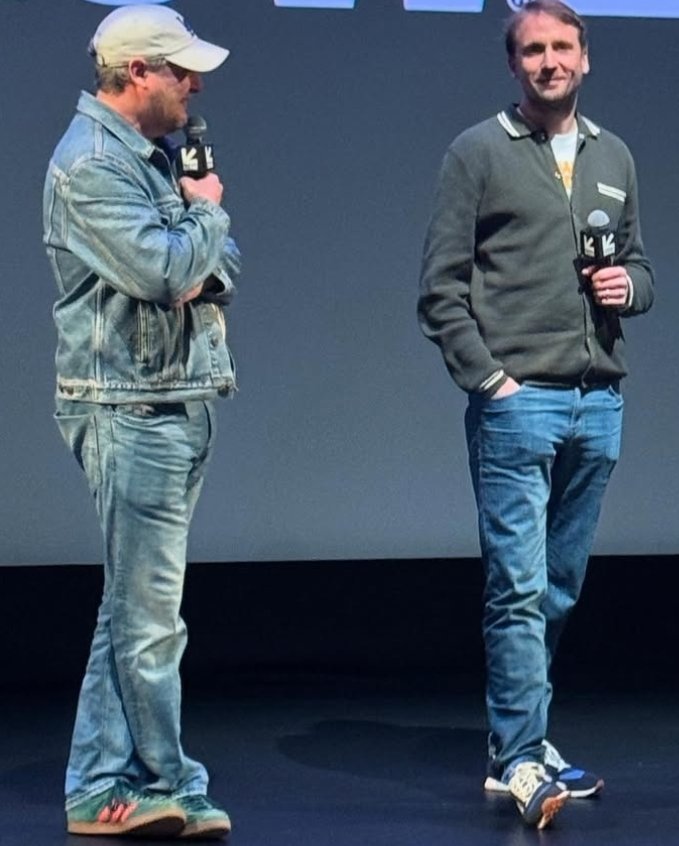 scribble and discard tweet media