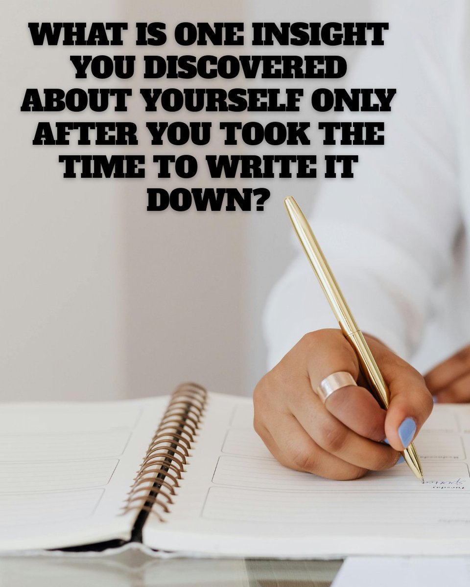 Why Writing May Be the Most Underrated Tool for Personal and Professional Growth

We often think of writing as something reserved for authors, academics, or people preparing reports and emails. Yet one of the most powerful uses of writing has nothing to do with publishing.

It