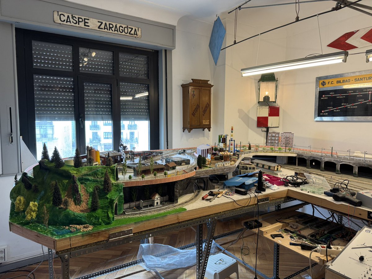 Asociación de Amigos del Ferrocarril de Bilbao tweet media