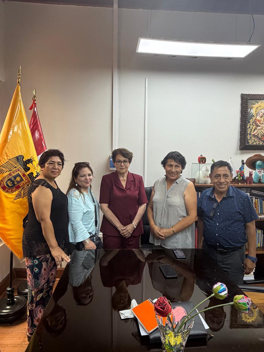 📌 #SemanaDeRepresentación
Me reuní con la Federación de Trabajadores Administrativos D.L. 276 del Pliego 10 – Educación, quienes solicitaron respaldo para la nivelación del Incentivo Único – CAFAE.
Reafirmamos nuestro compromiso con la equidad remunerativa.