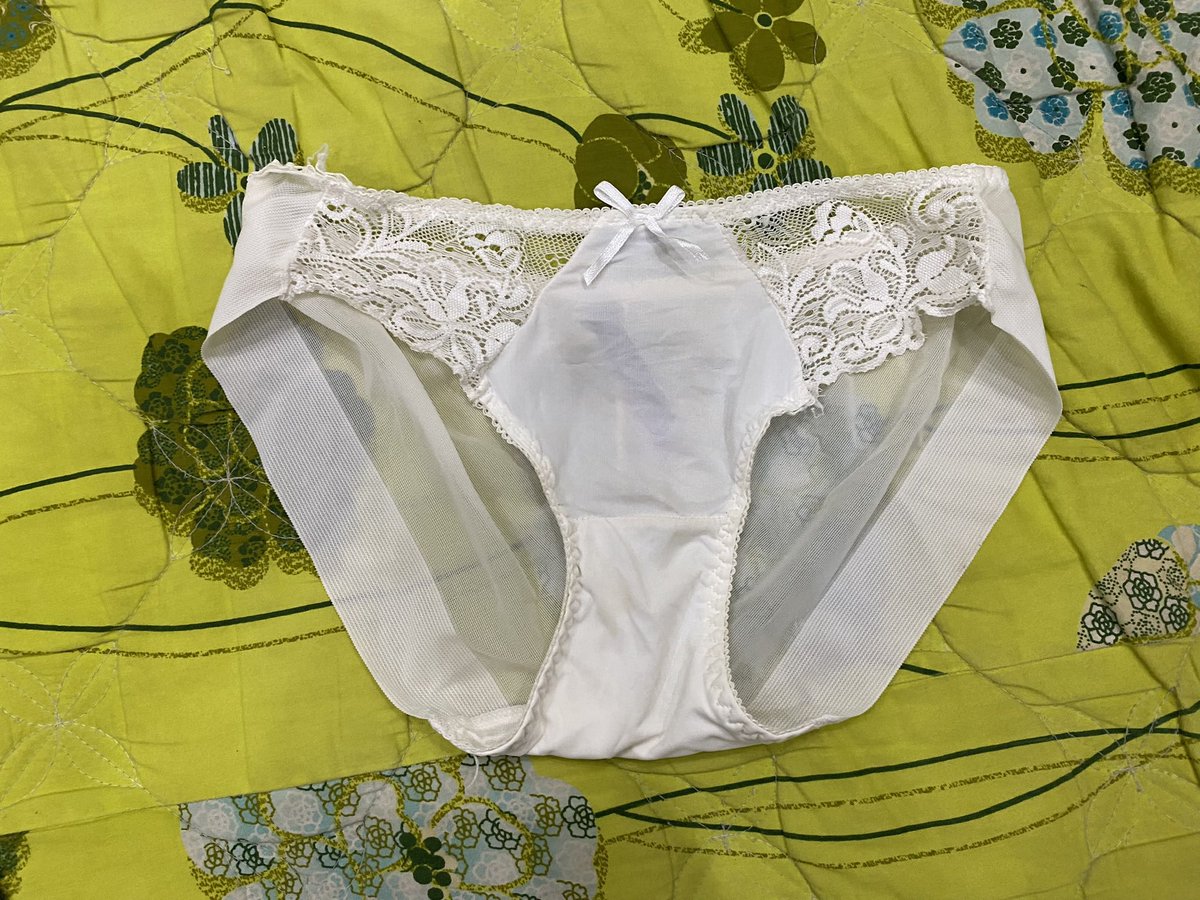 Hack đồ lót tweet media