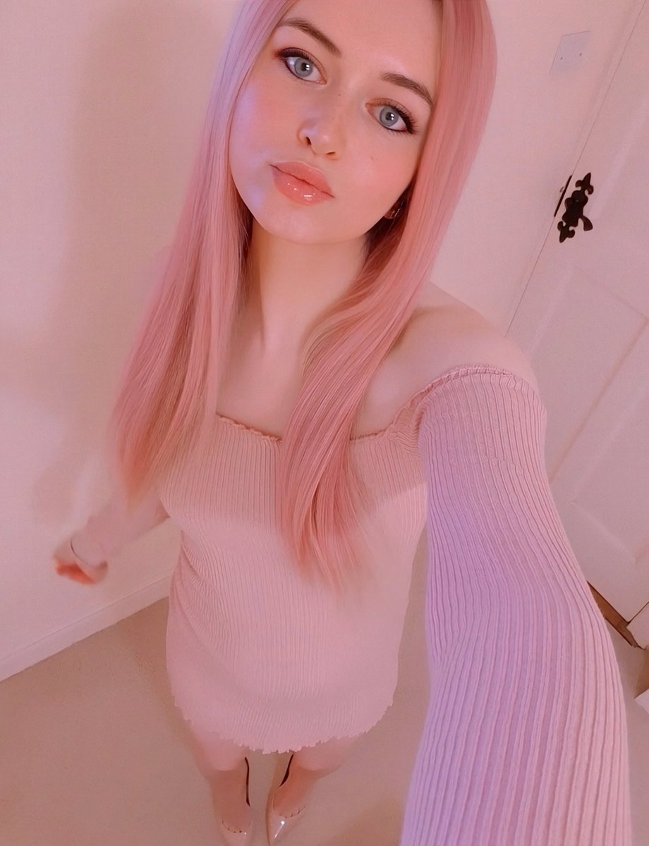 Kiera bumble bee 🏳️‍⚧️ tweet media