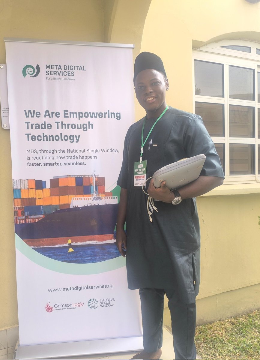 abdallah_rabiu1's tweet photo. Modernizing trade in Africa’s historic capital, Learning the National Single Window system today. 🇳🇬💻

​#Kano #Nigeria #Trade #Logistics #DigitalTransformation #ExportImport #NACCIMAYouth #YouthEntrepreneur https://t.co/Cz3CRbZMNC