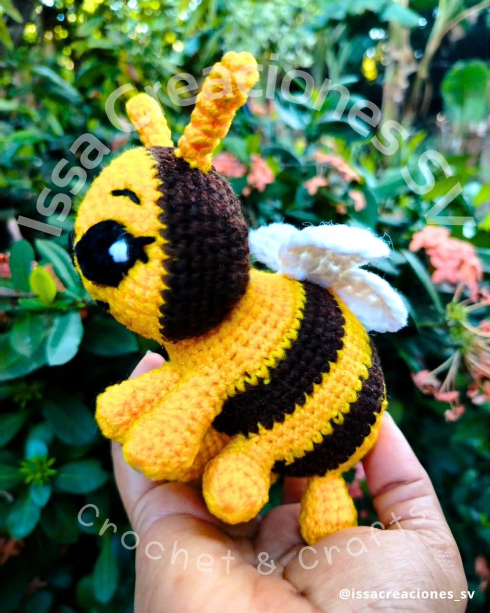 IssaCreaciones's tweet photo. Amigurumi Abejita Chiquitita de Plim Plim||🐝🧸🧶✨📩 || Issa Creaciones || Issa Creaciones SV || #AbejitaChiquitaAmigurumi #LittleBeeAmigurumi #IssaCreacionesSV https://t.co/0zu1UtciZf