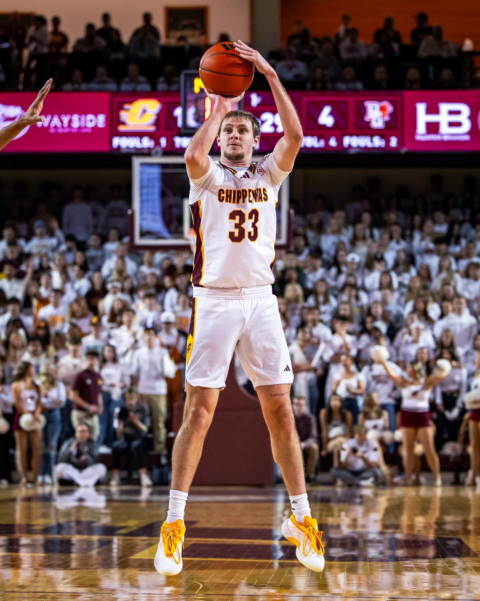 Adam Jaksa tweet media