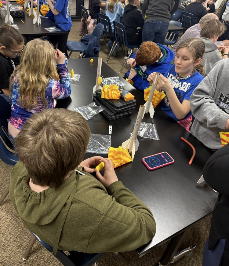 5th graders attended Starbase to get hands on learning about chemistry, robotics, and rockets.