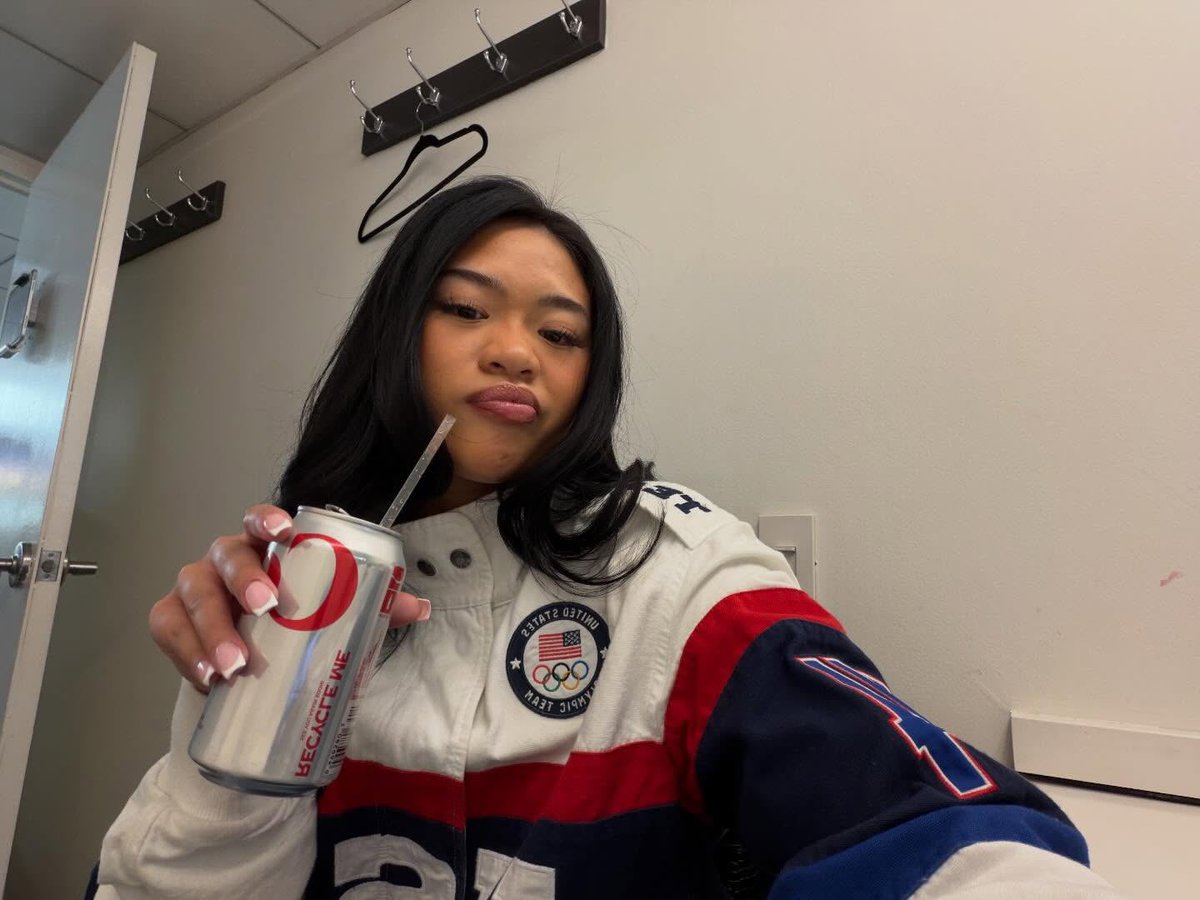 ComplexSports's tweet photo. Suni Lee via ig 🇺🇸✨ https://t.co/mbmBXaYsU1