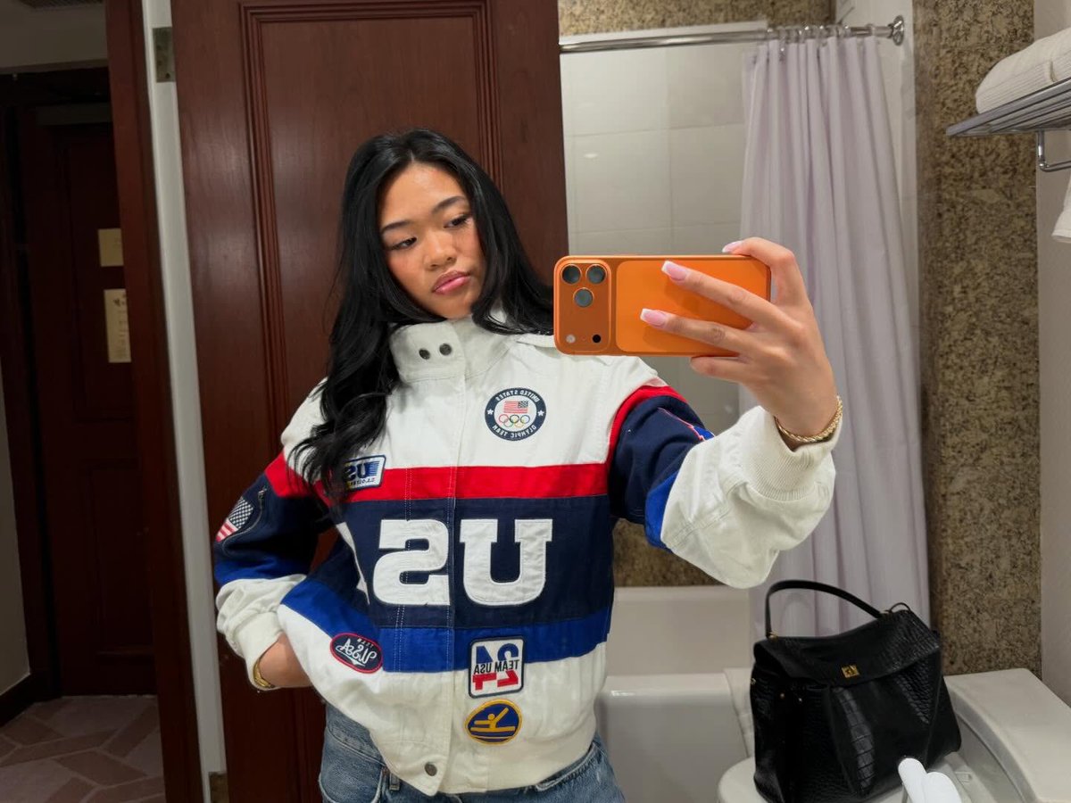 ComplexSports's tweet photo. Suni Lee via ig 🇺🇸✨ https://t.co/mbmBXaYsU1