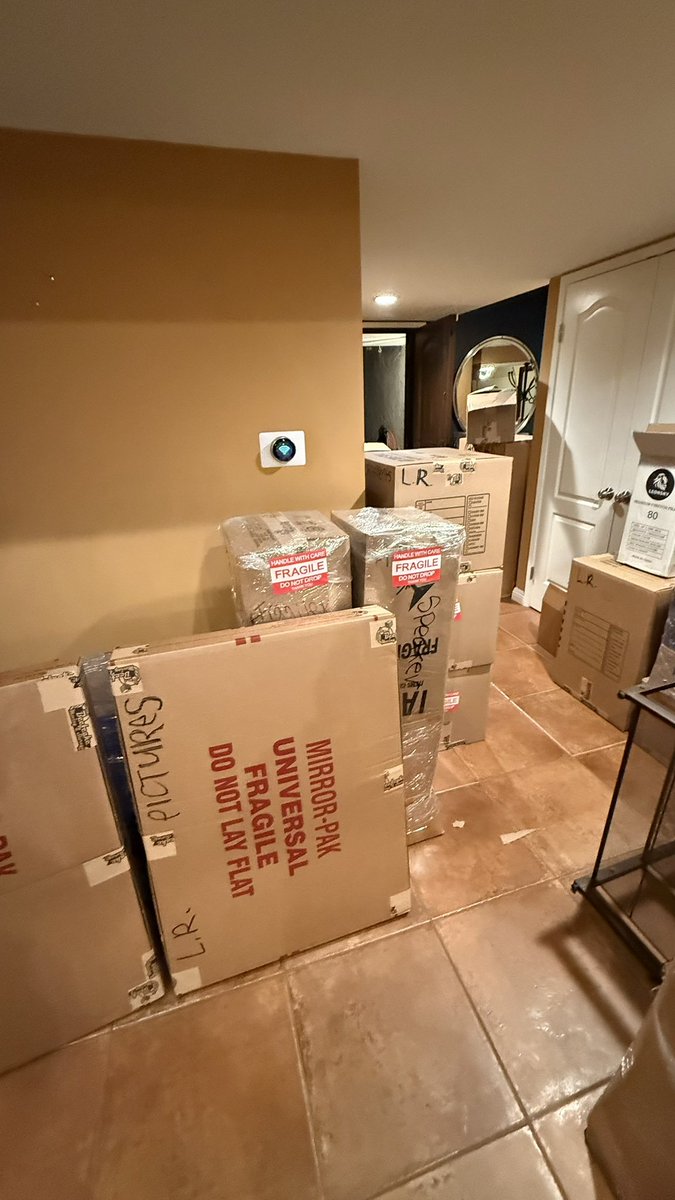 BeefcakeMoving's tweet photo. Experience the Boutique Way to #Move
#Beefcake #Moving #LosAngeles #California https://t.co/Mxgav3dtTC