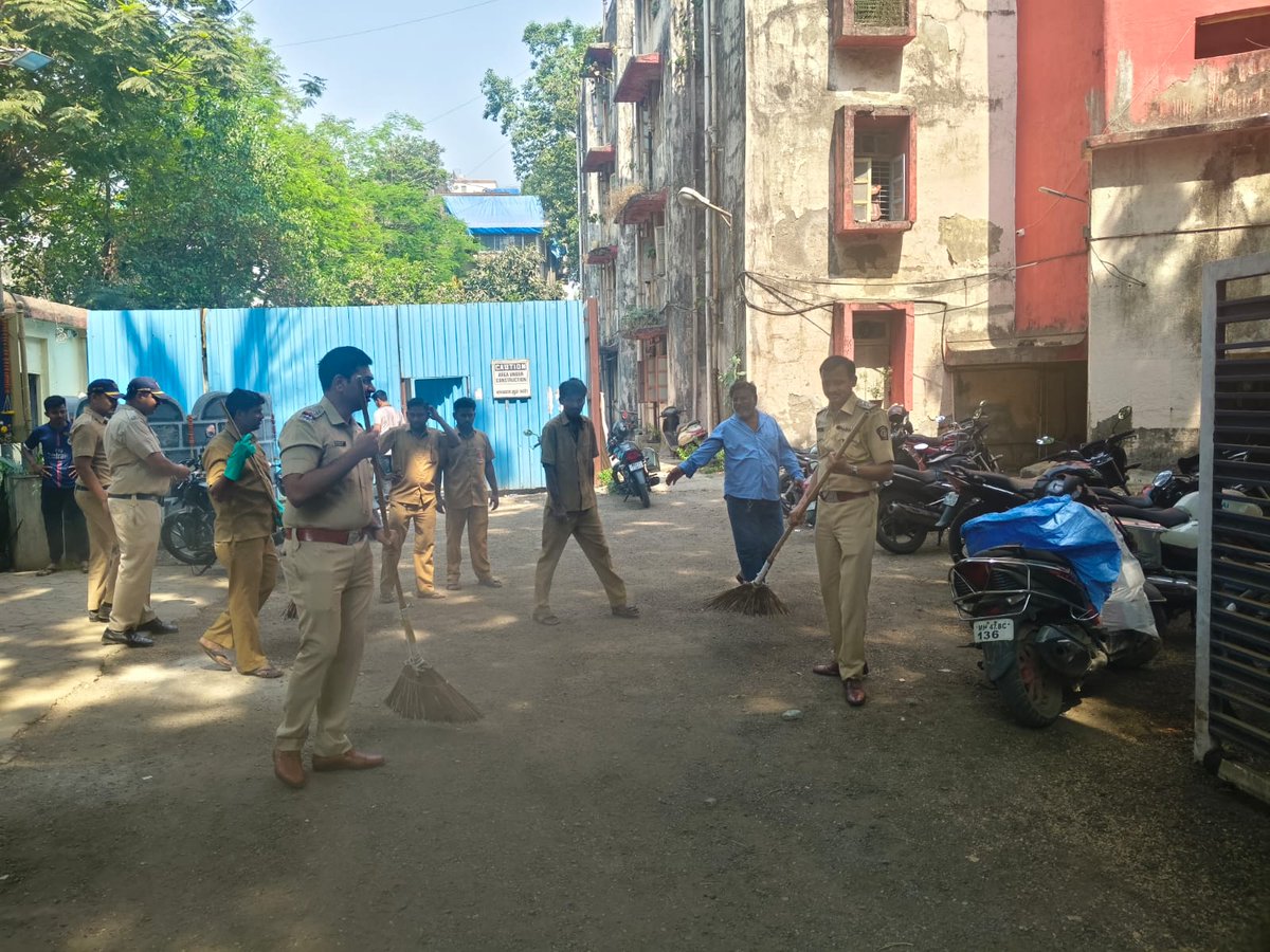 मालाड पोलीस ठाणे - Malad PS Mumbai tweet media