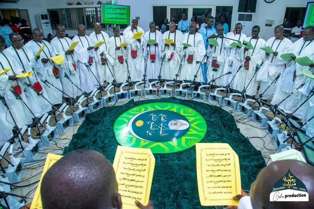 Serigne Touba nous a laissé le grand héritage de l’histoire : ses écrits. Sans rien demander en retour, il a offert son savoir et sa sagesse comme un don pur, guidant les cœurs vers Dieu.
Sa plume fut un acte de générosité absolue et une richesse spirituelle.

#MashrabuCaafii2026