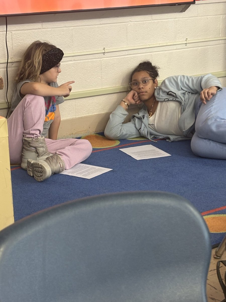 Mrs. Sternberg tweet media