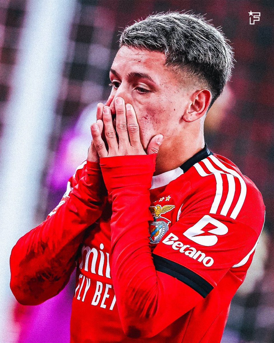 Suspendu préventivement par l’UEFA après les accusations d'insultes racistes de Vini Jr, Prestianni fait pourtant bien partie du voyage pour Madrid. Le Benfica a fait appel et veut marquer le coup : le joueur s'entraînera au Bernabéu demain. Le club clame son innocence totale.