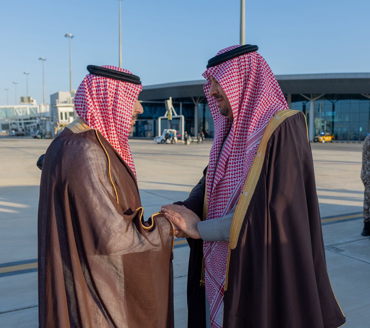 faisal_alhazmii's tweet photo. حللت أهلا ووطأت سهلآ أهلا ومرحبا بصاحب السمو الملكي الامير #محمد_بن_عبدالله_بن_عبدالعزيز نورت #الحدود_الشمالية 
حياك الله والحمد لله على السلامه ..🇸🇦💚
#منطقة_الحدود_الشمالية 
٠ https://t.co/NVExKgy4sl