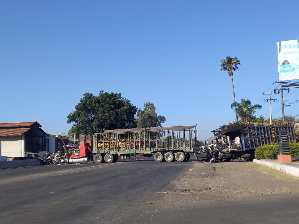 La Presidenta <a href="/Claudiashein/">Claudia Sheinbaum Pardo</a> dijo hoy por la mañana que todas las carreteras ya estaban funcionando. ¿Acaso esto en Bellavista es Inteligencia artificial?