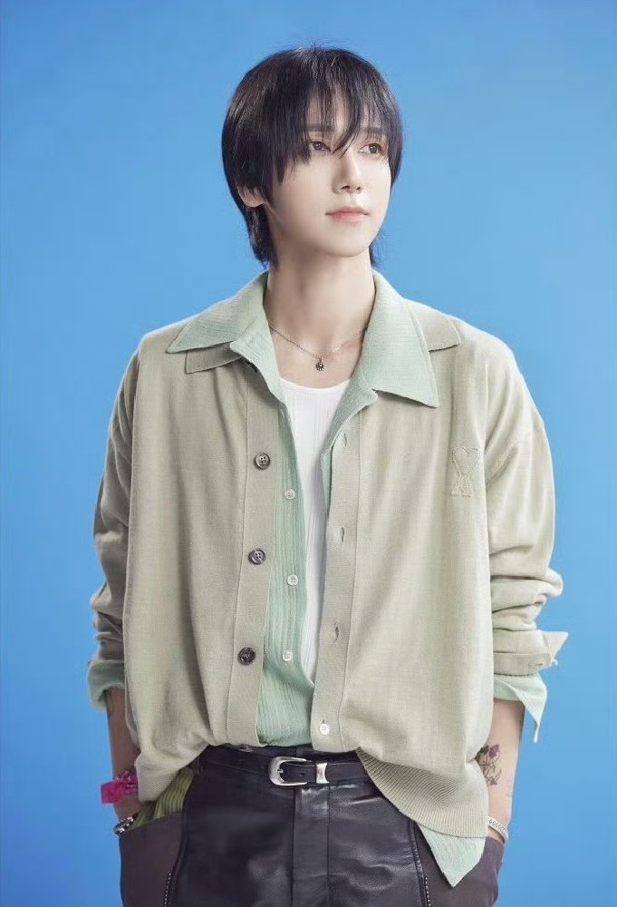 MeganMy46045000's tweet photo. 250223 (1 year ago) @shfly3424 

去年的司马冬专造型
#yesung #예성 #SUPERJUNIOR https://t.co/CkCA5YBhoF