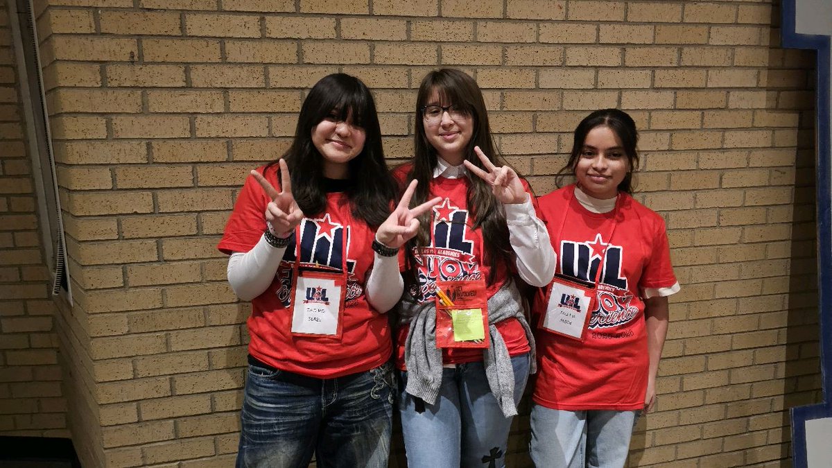 Mrs_Cortez12's tweet photo. Supplies ✅ 
Matching shirts ✅ 
Owl Pride ✅ 
Our @TAGinPG Middle School UIL team was ready this past Saturday! Can't wait for the results!

Thank you @MsPemble and Mr. Cabaniss for helping me prepare these kiddos! 

@DrReyC @AP_Pegues @dallasschools @disdactivities @DISDRegionIV #Region4SayNoMore