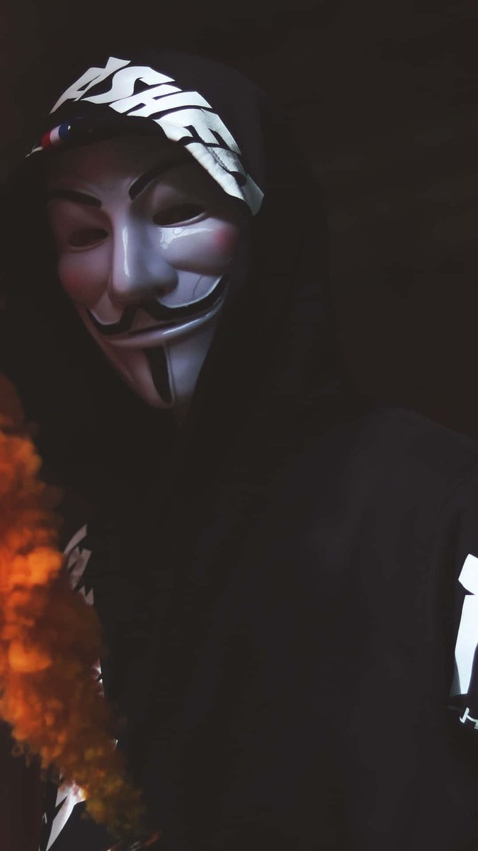 SicknessToxic's tweet photo. Good Evening World #Anonymous love of humanity #AnonymousUK #UK https://t.co/bOyeEFy1pI