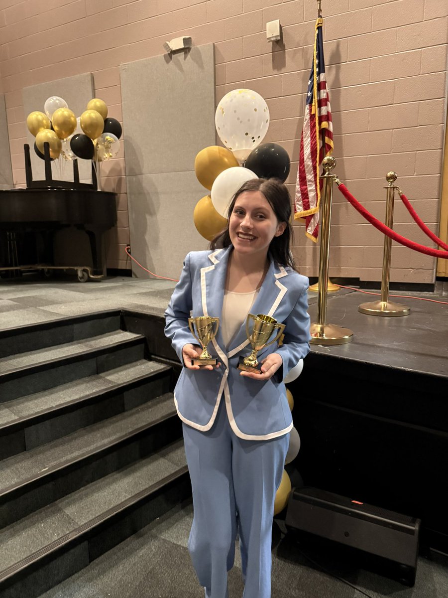 PHSspeechteam's tweet photo. Two 6 th , one 5 th , two 4 th , two 3 rd , three 2 nd.  4 th place overall.   @PrincipalofPHS @scottlangford72 https://t.co/cDxrsT4OOf