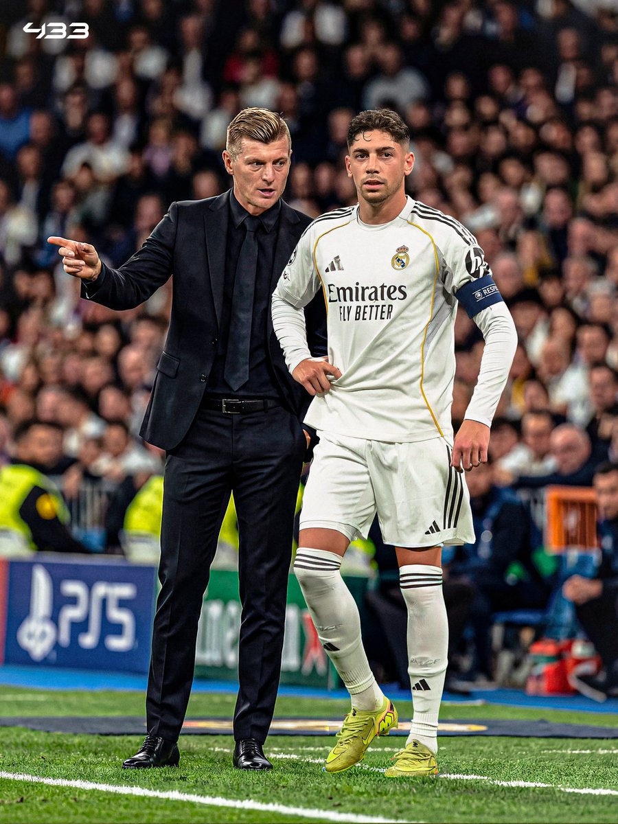 𝐑𝐞𝐚𝐥 𝐌𝐚𝐝𝐫𝐢𝐝 𝐟𝐚𝐧𝐬, 𝐣𝐮𝐬𝐭 𝐈𝐌𝐀𝐆𝐈𝐍𝐄 😍

Toni Kroos has been spreading his football knowledge with the youth, as he currently coaches children at the Toni Kroos Academy in Madrid 🧠

From midfield magician to future Los Blancos coach? 👀