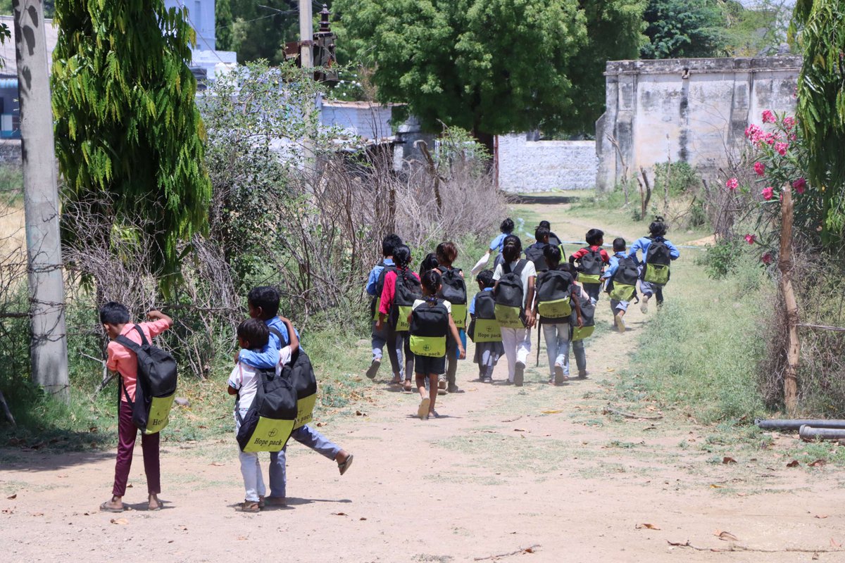 Hopegivers Int'l tweet media