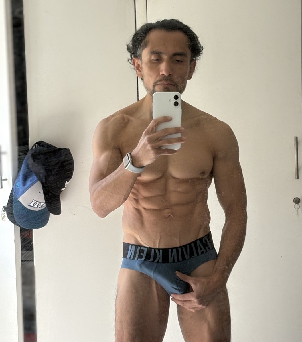 edwardoaguilar's tweet photo. retweet si estás horny tmb 🥵🥵 https://t.co/2H9i4DIihL