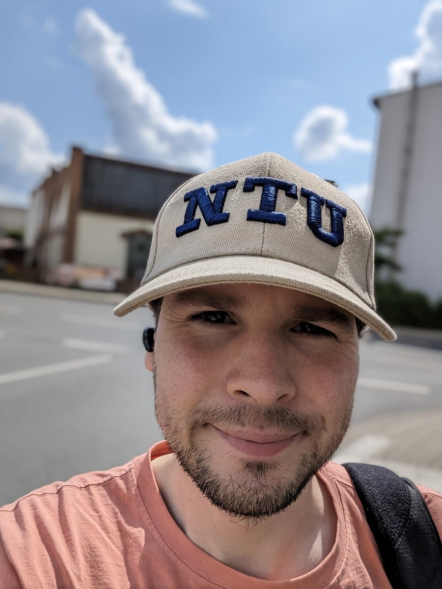 Chris Isak tweet media