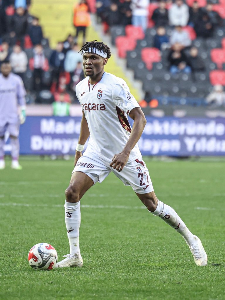 DAHA GÜÇLÜ BİR TRABZONSPOR İÇİN TRABZONSPORLU TAKİPLEŞME TWEETİ!

🟥 Tweeti beğen ve yeniden gönder.
🟦 Yorum at.
🟥 Yorum atan kişileri takip et.
🟦 Takip edilen de takibe geri dönsün.