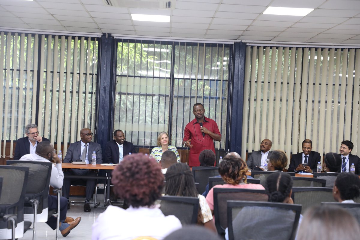 UNRwanda's tweet photo. Today, @ozonnia chaired his final monthly all-staff meeting in Rwanda. Colleagues shared warm farewell messages, commending his impactful leadership and wishing him success in his next role. https://t.co/7YhNfCkNfc