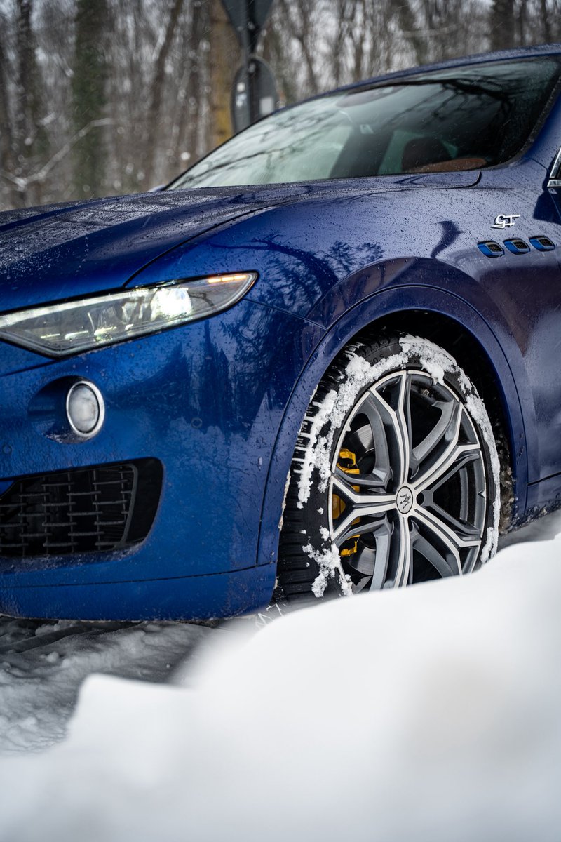 alfattitude's tweet photo. A strong, eastern wind… but make it freeze! ❄️
Blue Emozione Maserati Monday with this Levante GT - as seen by Alex Stroe in Bucharest, Romania. 🔱
https://t.co/jqvcvPT2bn
#CarsWithAttitude
•
#MaseratiLevante https://t.co/vZy6G7ygoz