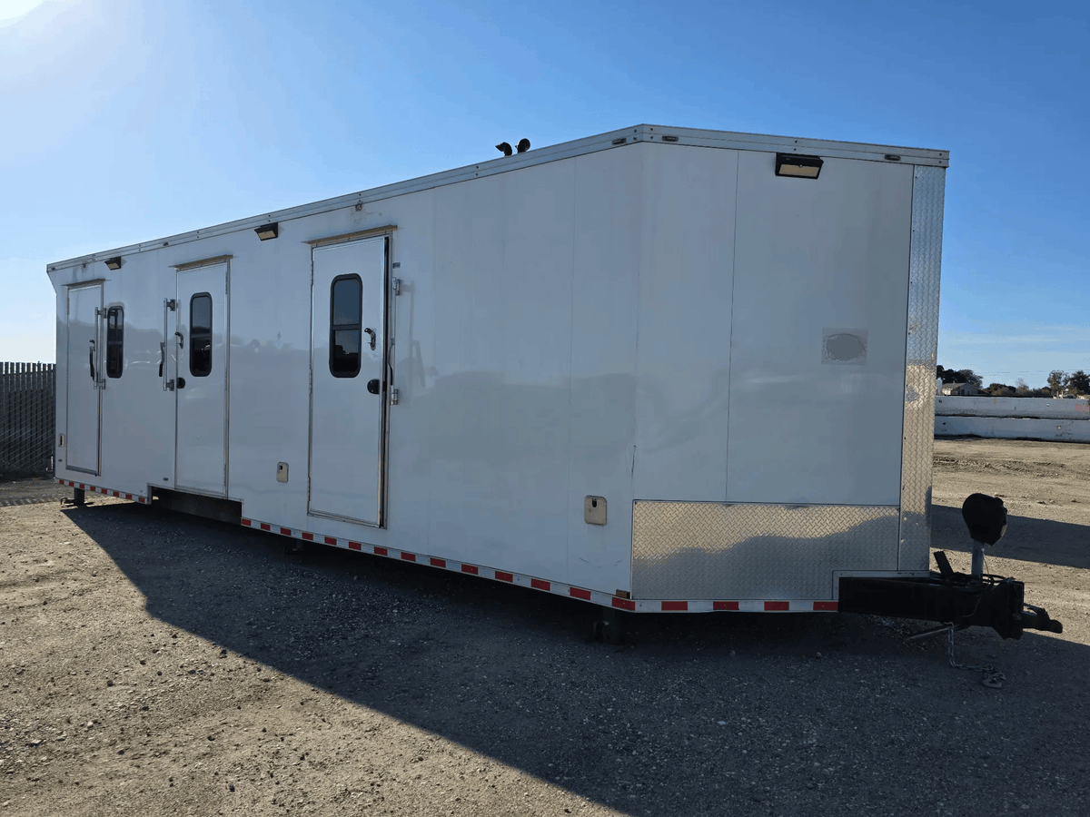 WestAuctions's tweet photo. Food Trailers and Office Trailer

🔗 Bid: https://t.co/NG9Cp1oYue

🗓️ Online Bidding: 2/27/26 - 3/4/26

📍 Salinas, CA 93907

#onlineauction #auction #sacramento https://t.co/26tduErXU1