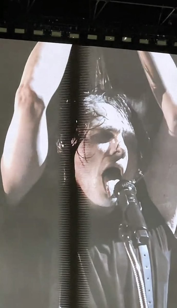 butch frank iero tweet media