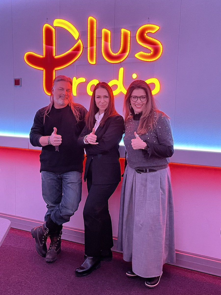 📻 „Otwarte studio Magdaleny Szefernaker”
🔹 Depresja młodych — kryzys, którego nie wolno ignorować
Coraz więcej dzieci i nastolatków zmaga się z problemami psychicznymi, a statystyki alarmują ekspertów. W Światowy Dzień Walki z Depresją porozmawiamy o sygnałach ostrzegawczych,