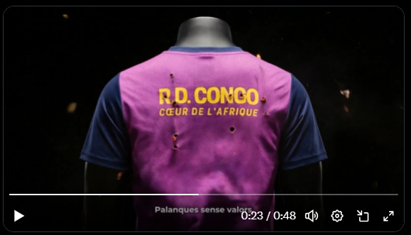 drambla's tweet photo. La candidatura de Victor Font fa un vídeo de campanya on dispara a la samarreta de l'equip? Molt bé, no? https://t.co/Hw6aDkfmgK