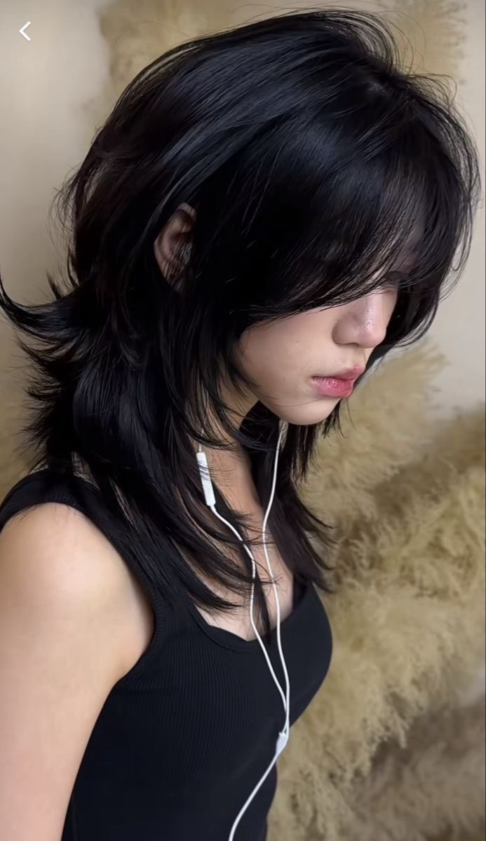 i neeeeed to know how to style my hair like this ugh