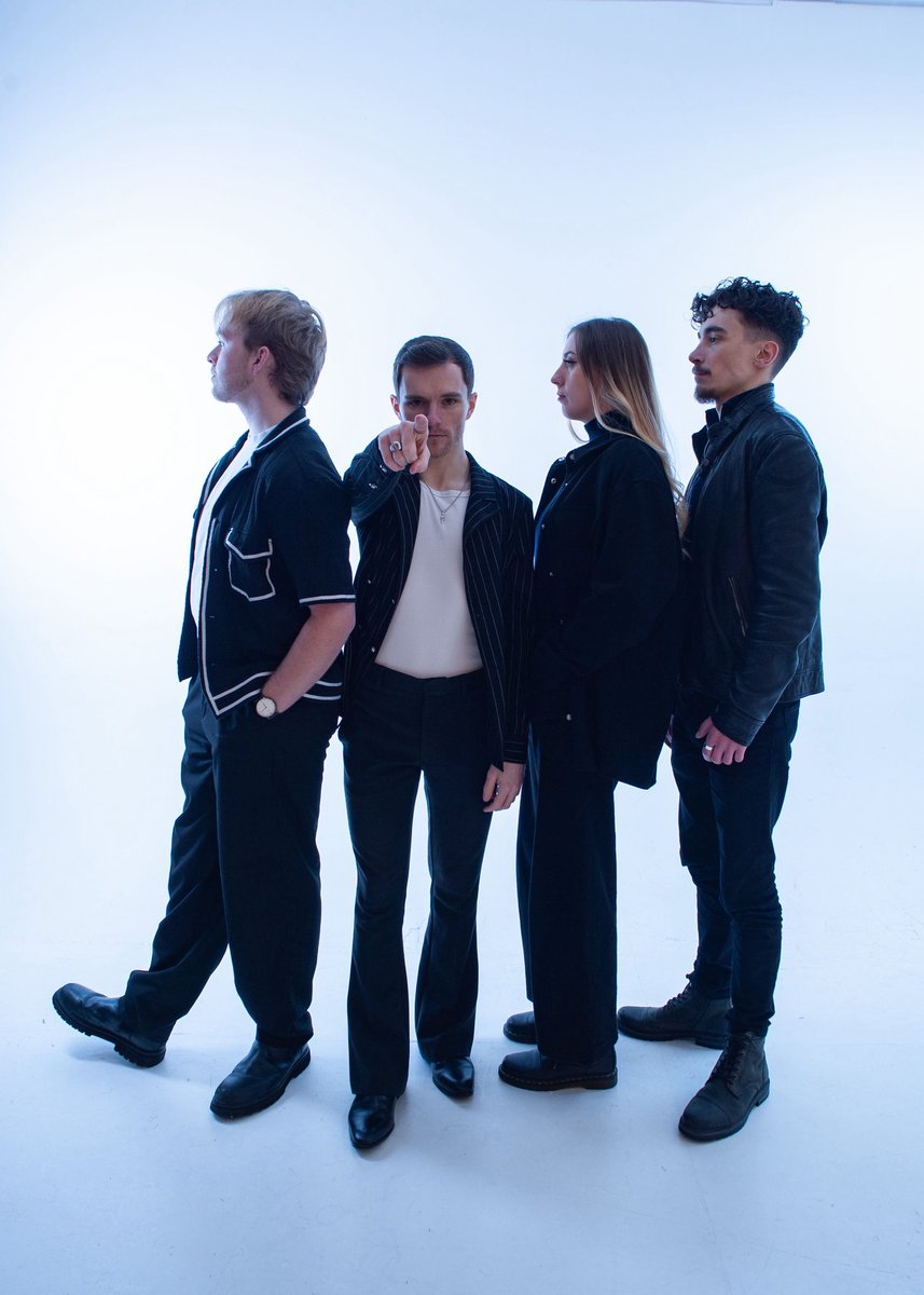 Are YOU ready for ‘Somewhere’ to drop on Thursday?

📸 Hope Small