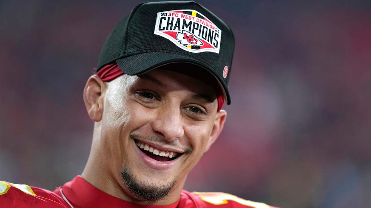 Travis Kelce Photos tweet media