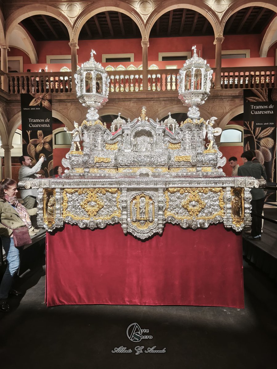 ArtesacroT's tweet photo. El paso de @Hdad_Pasion, obra de Cayetano González en la exposición de @Cajasol / #ASacro 

📷 @svq1964 https://t.co/Gd7VRfwaut