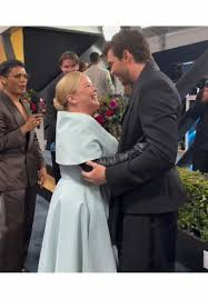 MAPACAAS's tweet photo. Llegaron para disfrutarse y el fandom nunca volvió ni volverá a ser el mismo. ✨No era promoción, no era un guion, eran solo ellos, su amor y su complicidad.
#Bridgerton #SAGAwards #happySAGday 🐝 #Polin #Lukola #nicolacoughlan #Lukenewtonuk #etonline https://t.co/9RRyMHehej