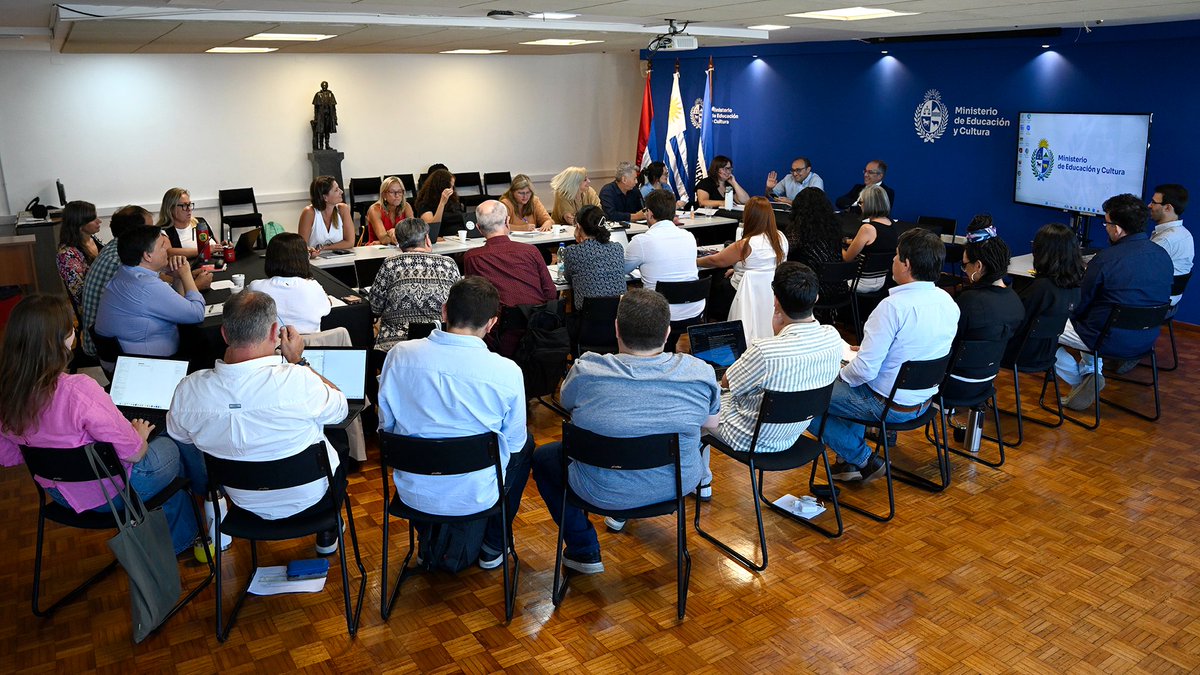 MEC_Uruguay's tweet image. ▶️Encabezado por el ministro @JoseCarlosMahia sesiona el Gabinete del #MEC con el objetivo de hacer una puesta a punto de los logros alcanzados en el 2025 y realizar un resumen de las acciones centrales que tendrá la gestión este año en cada área de trabajo.