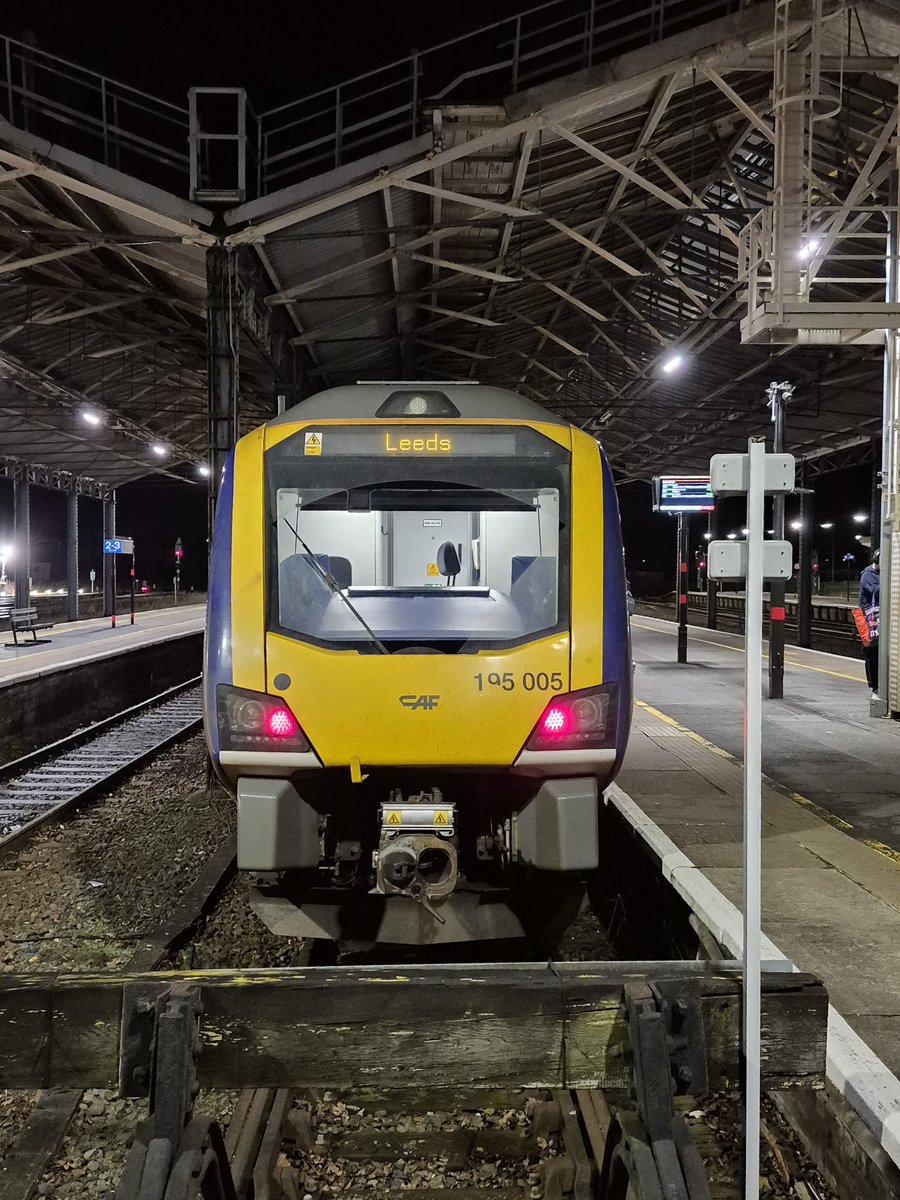 Westfield113594's tweet image. Awaiting departure - 195 005 at Chester Railway Station on 16th February 2026, prior to leaving for Leeds; my pic 
#class195 #chesterrailwaystation #northernrail #ukrailwaystuff (bit.ly/4awWTKB) #trains